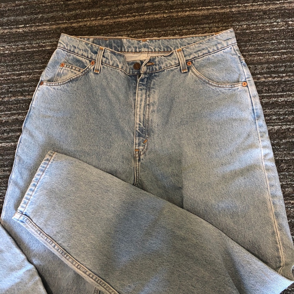 Men’s or Women’s Levi’s Jeans